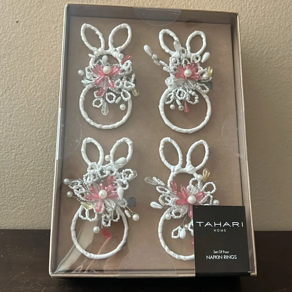 Tahari Home EASTER Bunny Rabbit Pearls White Pink Napkin Rings Set of 4